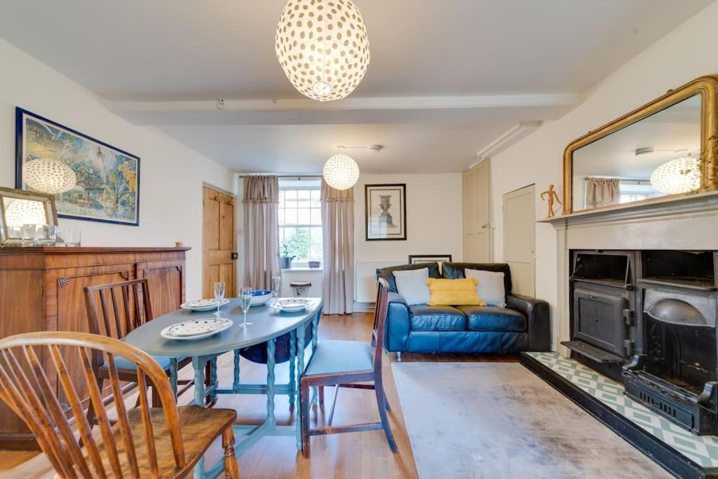 Music School Cottage 1 アウンドル エクステリア 写真